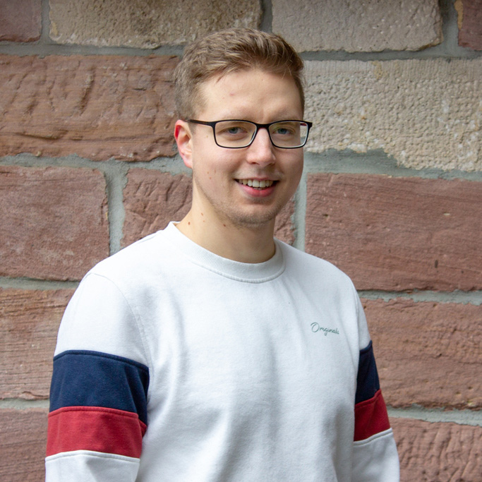  Christopher Rhiel